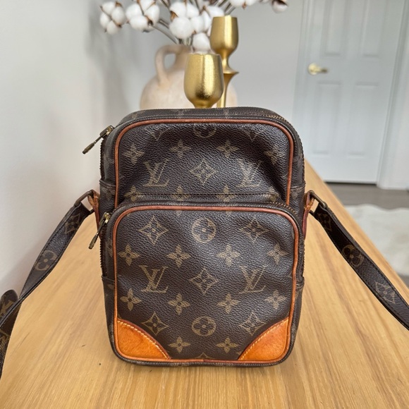 ✅AUTHENTIC✅LOUIS VUITTON AMAZON CROSSBODY BAG - Picture 3 of 17